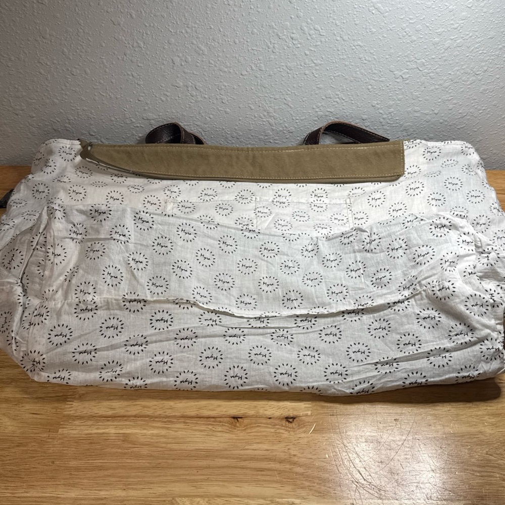 Myra Bag Myra Pastel Hues Weekender Bag - Picture 11 of 16
